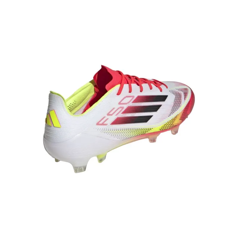 Chaussures de football Adidas F50 Elite FG pour adultes