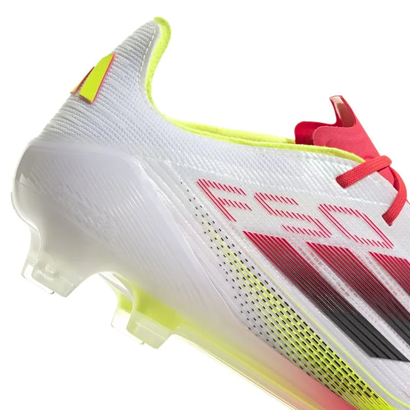 Chaussures de football Adidas F50 Elite FG pour adultes