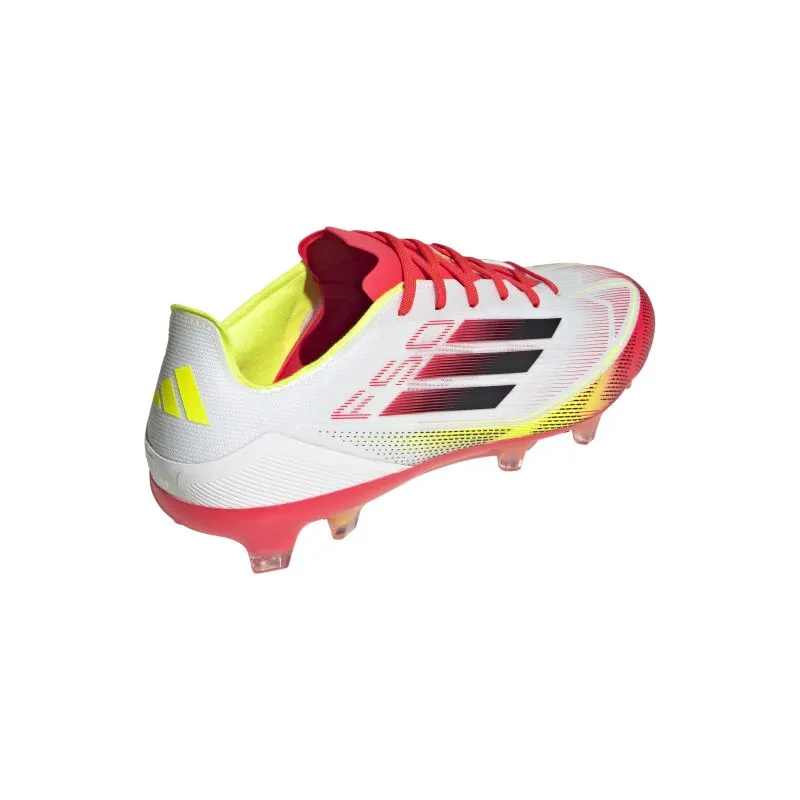 Chaussures de football Adidas F50 Pro FG pour adultes