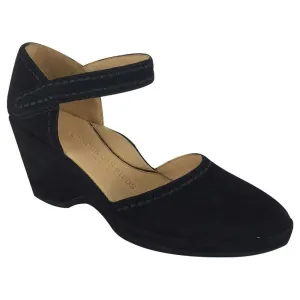 L'Amour Des Pieds Women's Orva Black Suede