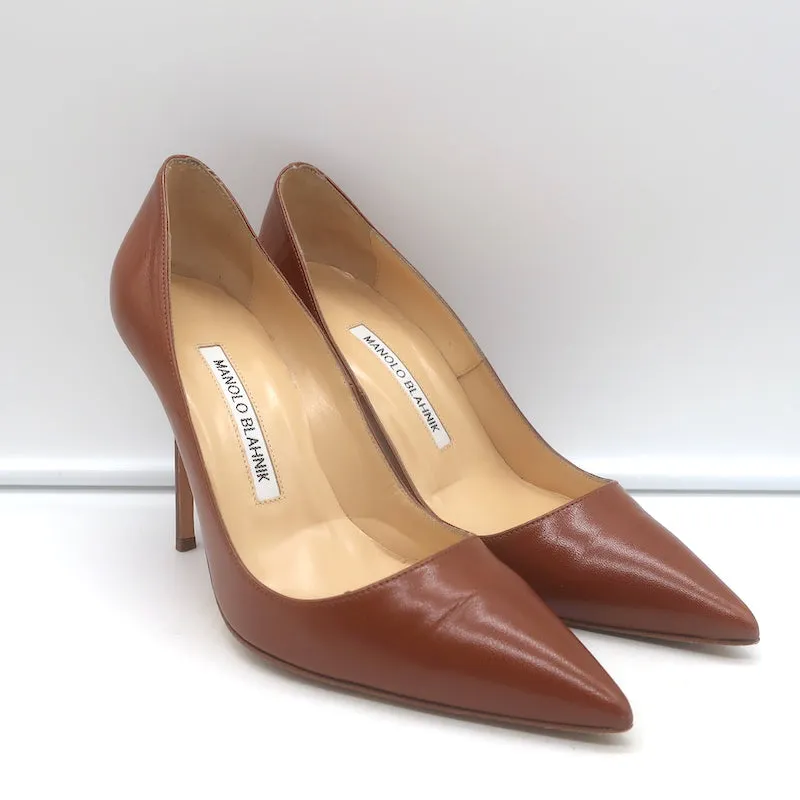 Escarpins Manolo Blahnik BB 105 en cuir marron taille 36 à bout pointu et talons