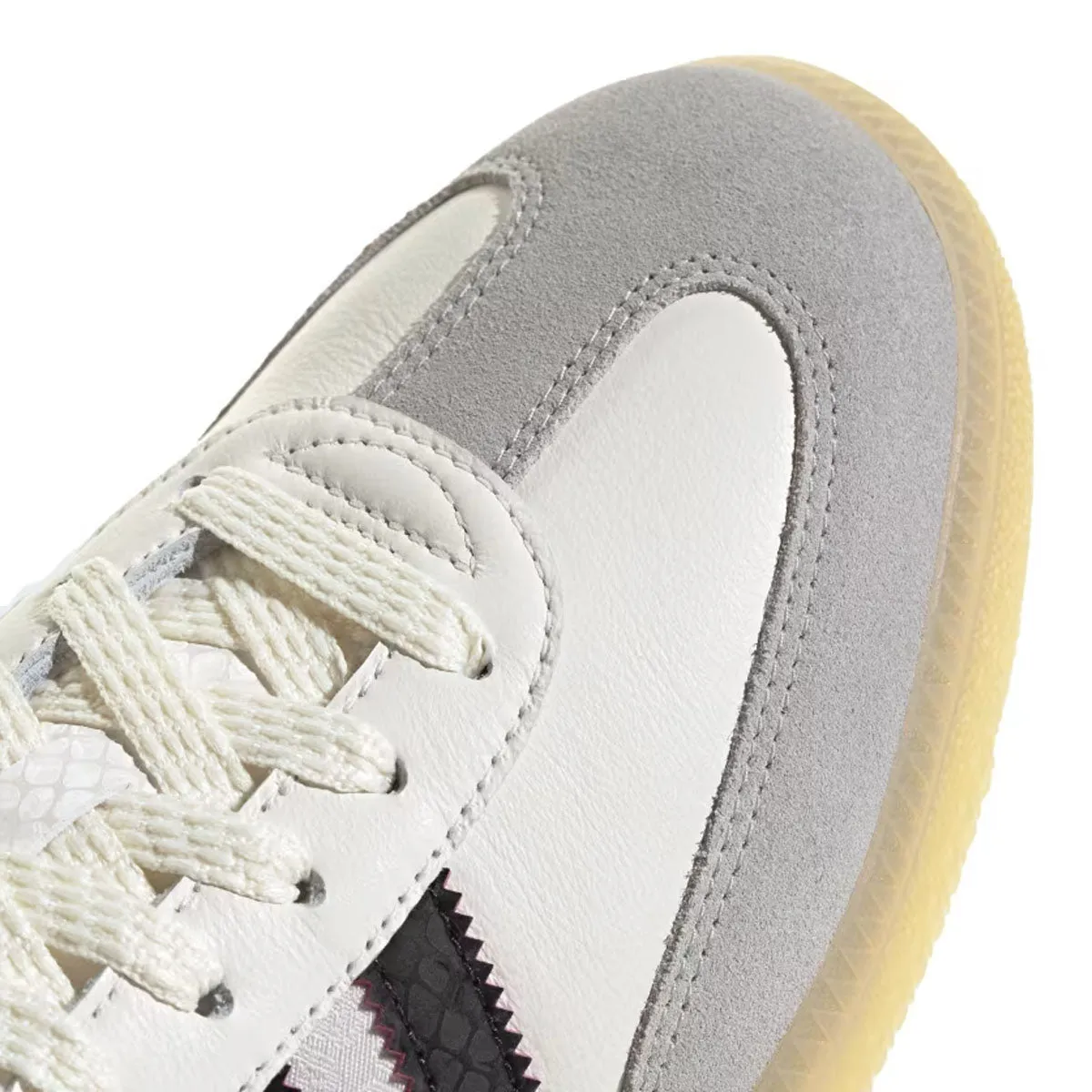 Samba OG 'Blanc nuage Noir noyau'