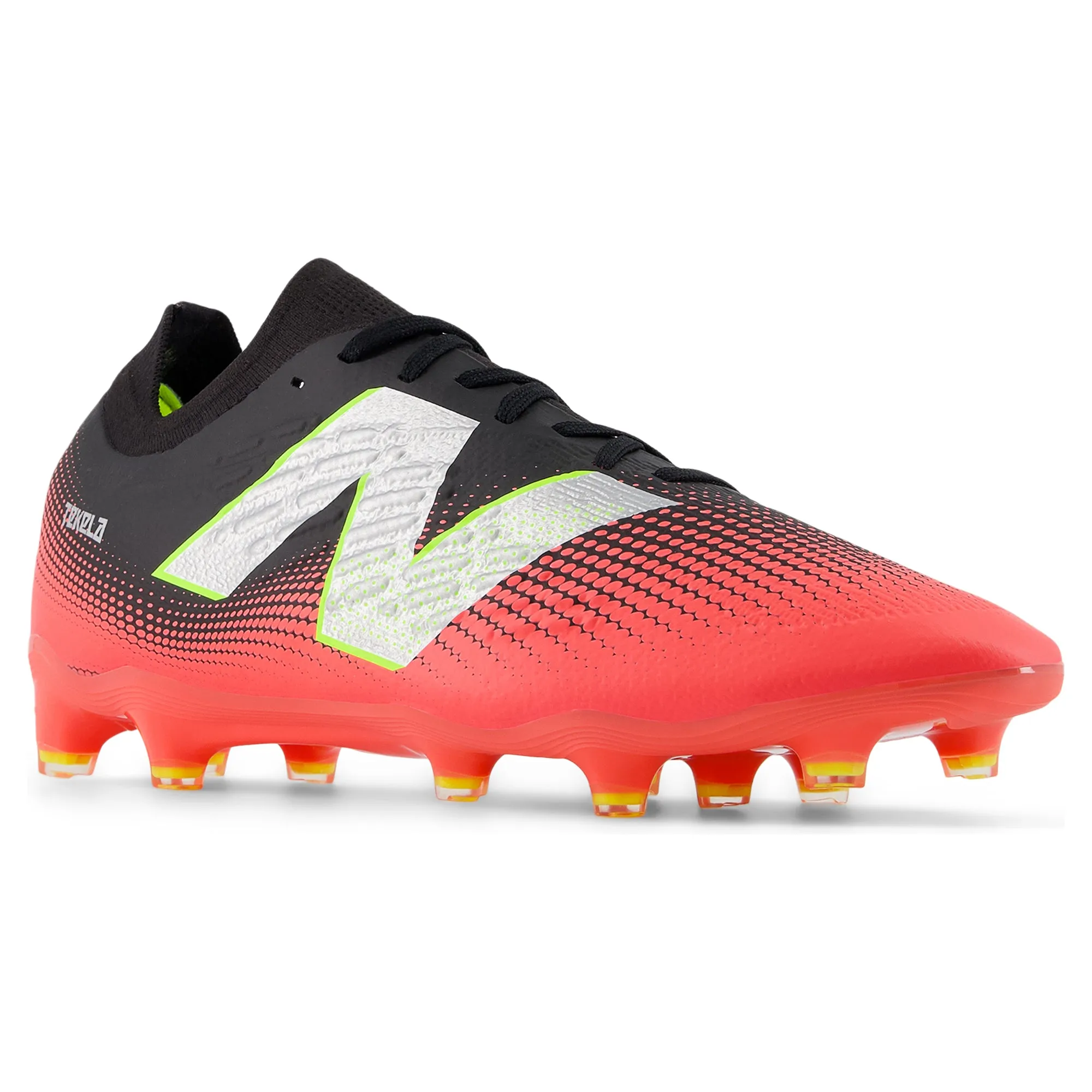 Chaussures de football homme Tekela Magia Low Laced V4  à semelle ferme (Largeur D)