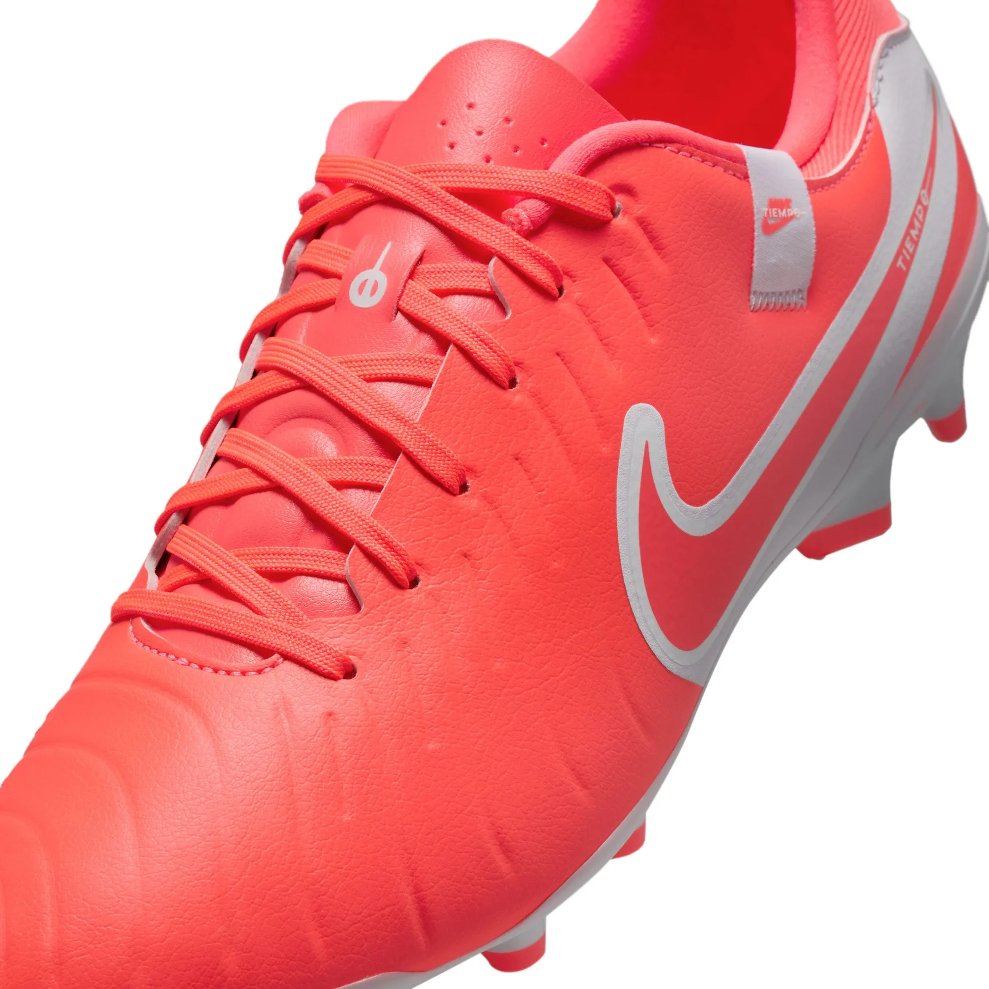 Chaussures de football Tiempo Legend 10 Academy Multi Ground à tige basse pour hommes