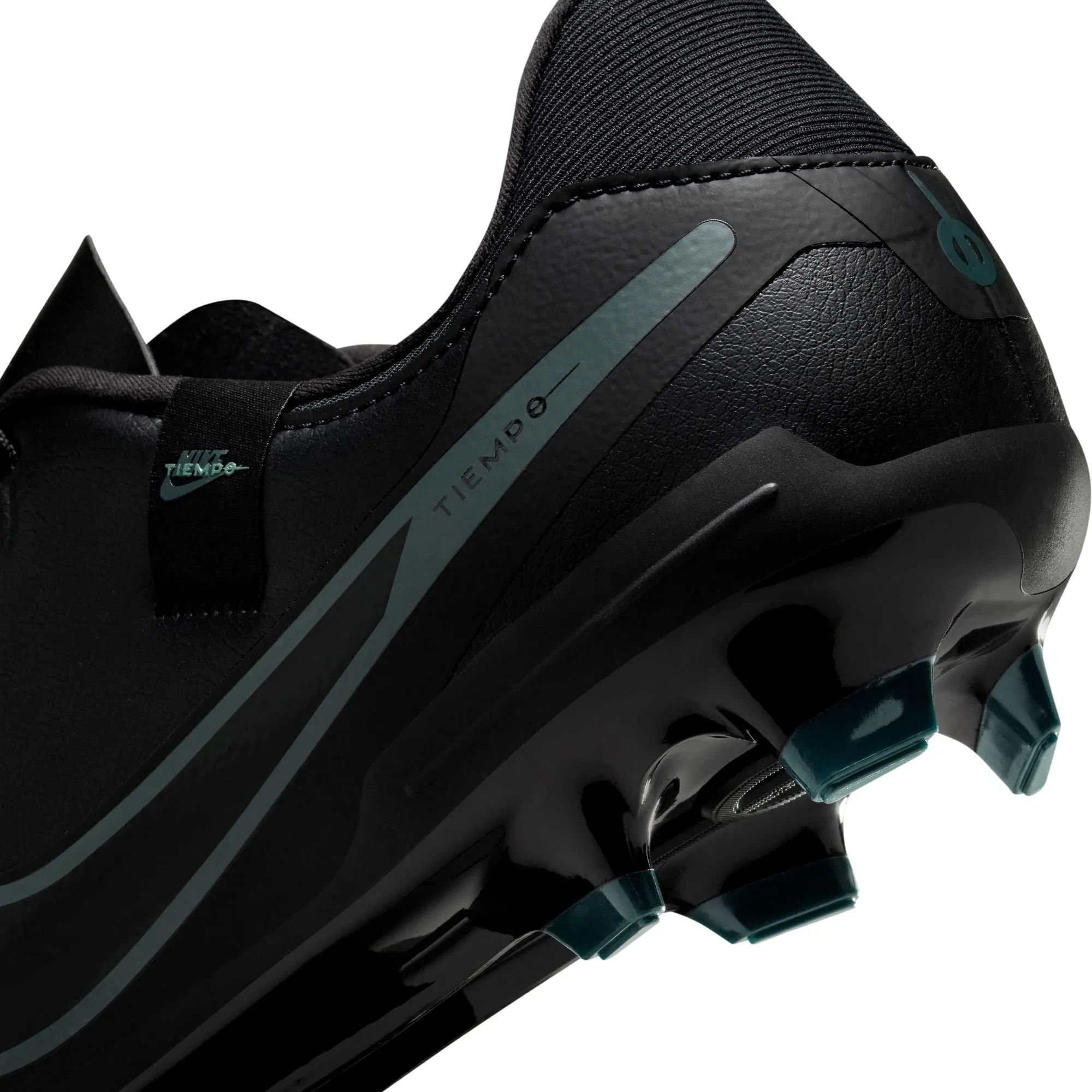 Chaussures de football Tiempo Legend 10 Academy Multi Ground à tige basse pour hommes