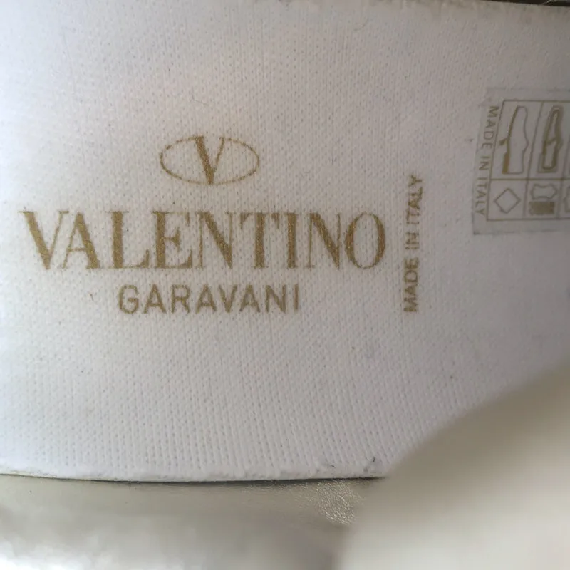 Valentino One Stud Sneakers Basses en Cuir Blanc & Or Taille 35.5